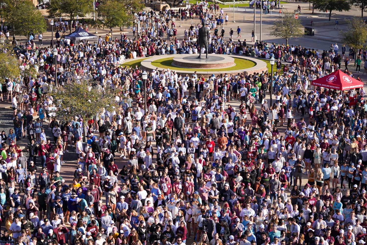 Thousands of Aggie student volunteers gather to hear the opening remarks for the Big Event
